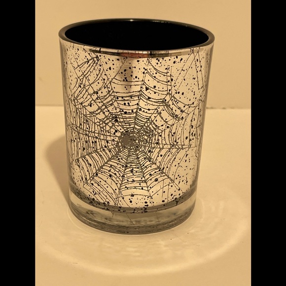 Partylite glass Spiderweb design tealight holder, Black/Silver 4”H